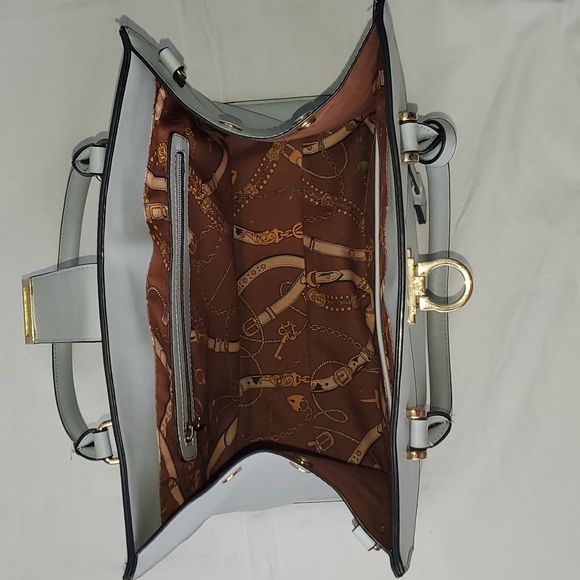 Handbag 🥳 - Picture 5 of 5